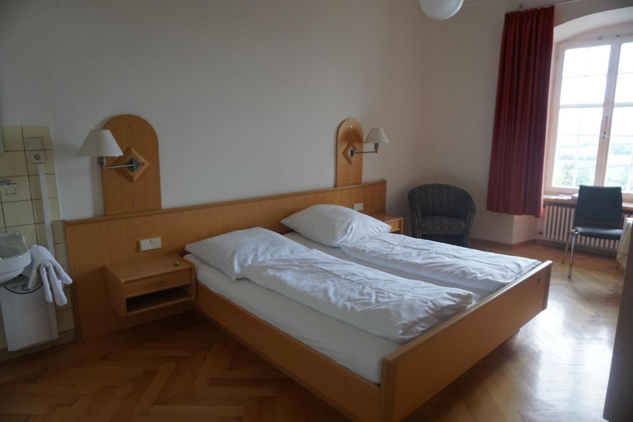 Tagungshaus Im Kloster Neresheim Hotel Ngoại thất bức ảnh