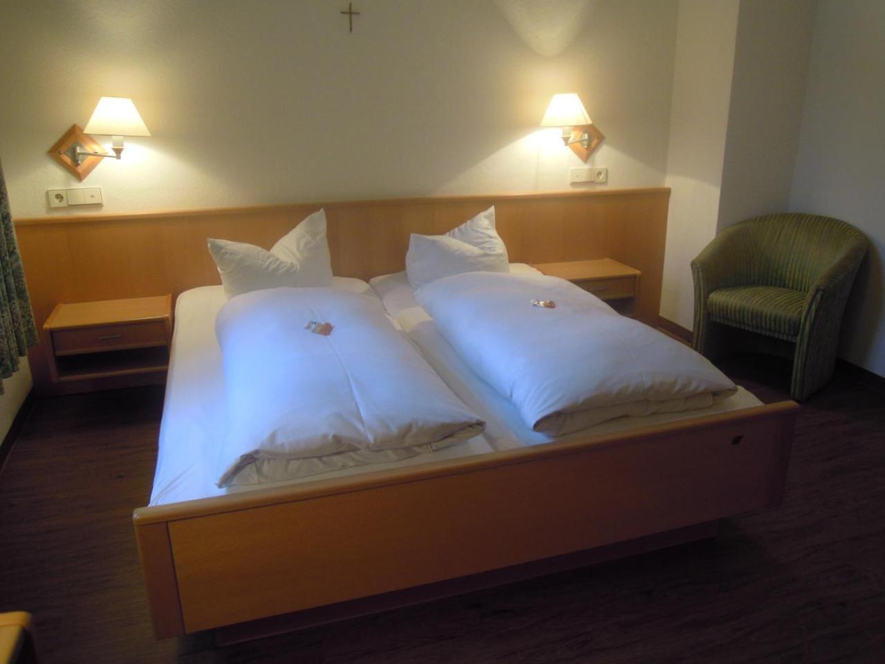 Tagungshaus Im Kloster Neresheim Hotel Ngoại thất bức ảnh