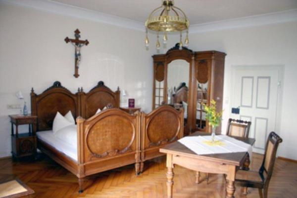 Tagungshaus Im Kloster Neresheim Hotel Ngoại thất bức ảnh